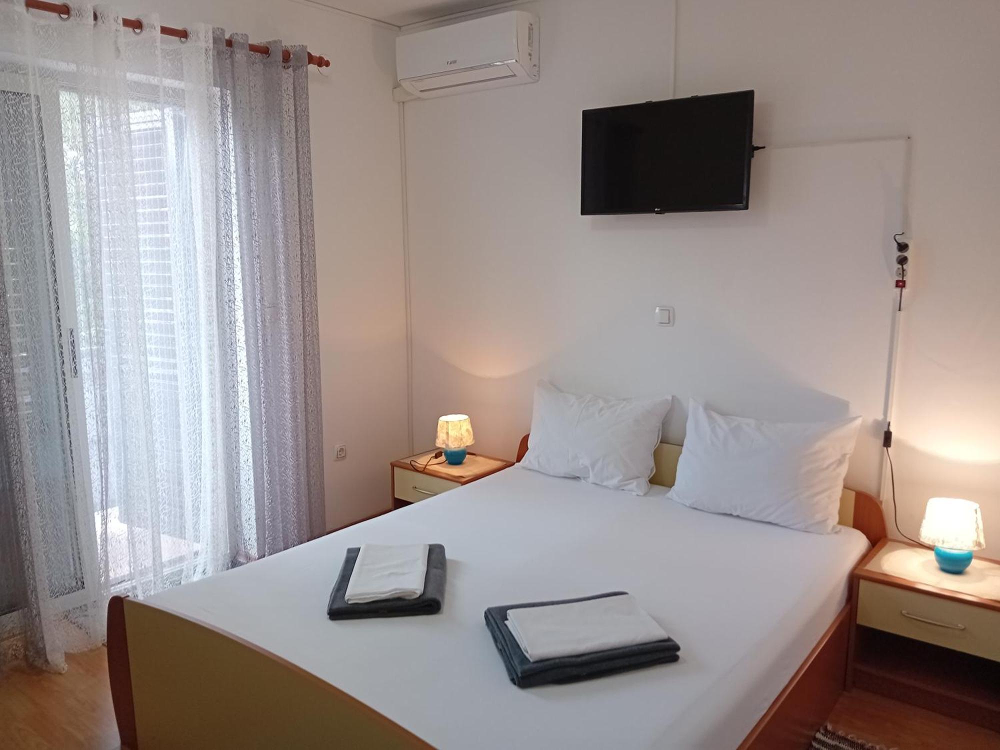 Apartments And Room Markovic 로비니스코 셀로 객실 사진